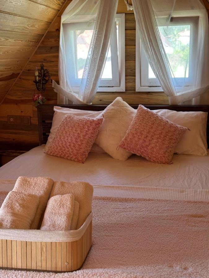 Seyyah Cafe Bungalows Aliaga Dış mekan fotoğraf